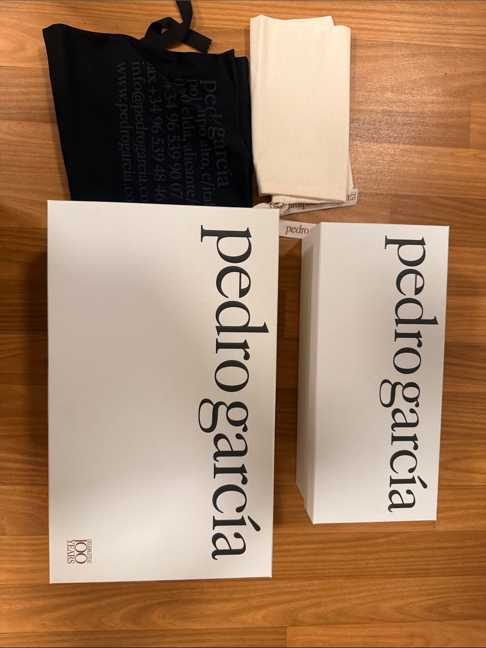 Pedro Garcia  boxes from shoes including 
Cream  Dust Bag & Black dust bag